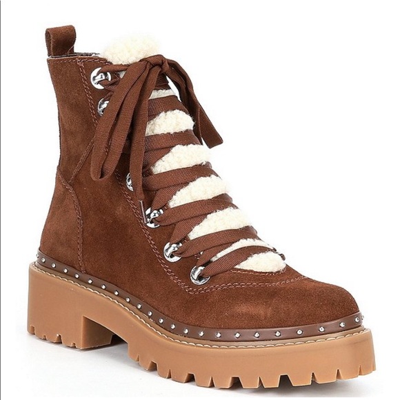 Steve Madden
Rainier Suede Stud Detail Chunky Lug Sole Boots.New - Picture 1 of 6